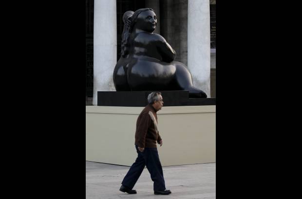 Reuters - La muestra está organizada en 10 núcleos temáticos: Obra temprana, América Latina, Religión y clero, Dibujo y técnica mixta, Escultura, El Circo, Abu Ghraib, Versiones, La corrida y Naturaleza muerta.