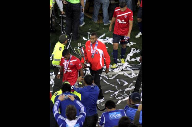 Colprensa - Millonarios alcanz&#243; la estrella 14 al superar en la gran final de la Liga Postob&#243;n II-2012 al Independiente Medell&#237;n. Dram&#225;tica definici&#243;n desde los penaltis despu&#233;s de empatar 0-0 en la ida y 1-1 este domingo.