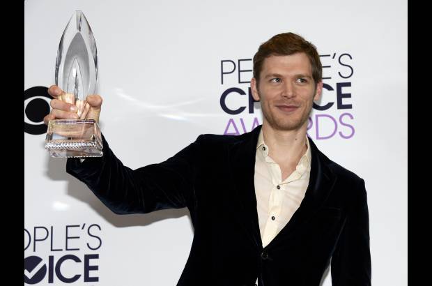 Reuters y AP - Como mejor actor de una nueva serie de televisi&#243;n, el ganador fue Joseph Morgan por su papel en Los originales.