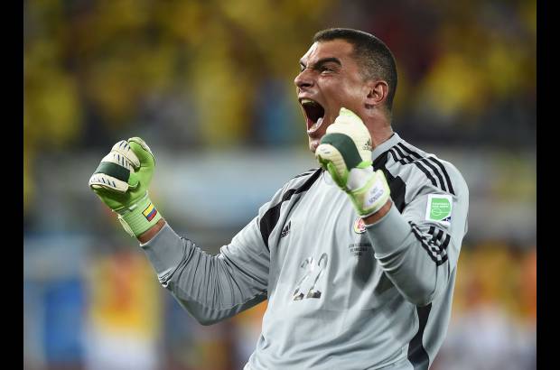 Reuters - Colombia consigui&#243; su segundo paso a octavos de final en un mundial y por primera vez lo hace con un rendimiento perfecto al derrotar a todos sus rivales en la primera ronda.