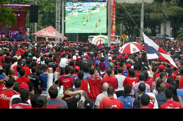 Jaime P&#233;rez - Millonarios alcanz&#243; la estrella 14 al superar en la gran final de la Liga Postob&#243;n II-2012 al Independiente Medell&#237;n. Dram&#225;tica definici&#243;n desde los penaltis despu&#233;s de empatar 0-0 en la ida y 1-1 este domingo.