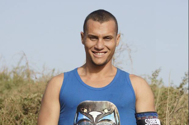 Cortes&#237;a Canal Caracol - Mart&#237;n Su&#225;rez. 27 a&#241;os. Santa Marta. Buzo industrial y profesor. Uno de los participantes m&#225;s recordados y controversiales. Fue un competidor implacable que arrasaba con sus rivales. Practica nataci&#243;n, atletismo, y levantamiento de pesas. Se enorgullece de haber sido siempre frentero. Sabe que su temperamento vol&#225;til y su orgullo le pueden traer problemas, pero est&#225; dispuesto a todo por su esposa Jenny y su peque&#241;a hija Thael.