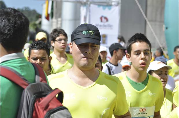 Esteban Jaramillo y Sebastián Salazar - Más de 10 mil competidores se dieron cita en esta histórica cita deportiva que se corría en las modalidades de 5, 10, 21 y 42 kilómetros