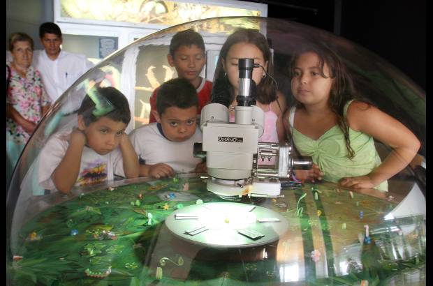 FOTO EL COLOMBIANO - El Planetario de Medell&#237;n Jesus Emilio Ram&#237;rez Gonz&#225;lez ofrece un escenario a la altura de los m&#225;s modernos del mundo, dedicado a la labor cient&#237;fica y educativa de la ciudad. Est&#225; integrado a la mayor zona l&#250;dica, tecnol&#243;gica y cient&#237;fica de la capital antioque&#241;a.
