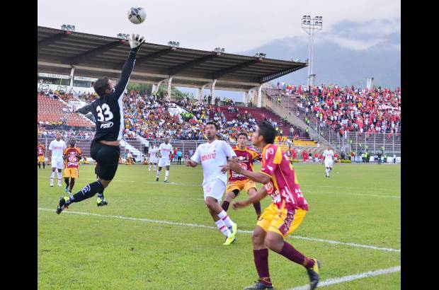 Colprensa - Am&#233;rica super&#243; por 1-4 al Tolima en el Manuel Murillo Toro.