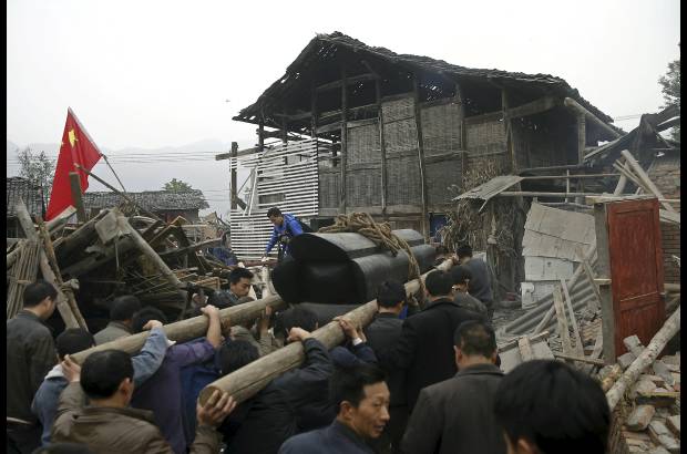 - En la comarca de Lushan se situó el epicentro del terremoto.