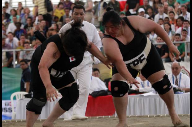 Colprensa - En el primer d&#237;a de combate, cinco mujeres debieron ser atendidas.