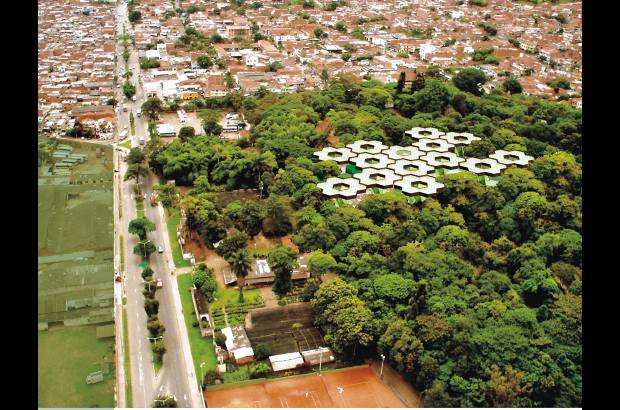 FOTO EL COLOMBIANO - El Jardín Botánico Joaquín Antonio Uribe es un espacio de encuentro natural en medio de la ciudad, ideal para el conocimiento, el descanso y la relajación. Declarado Patrimonio Cultural de Medellín, es uno de los más bellos sitios de Antioquia, el país y el mundo dedicados a la botánica.