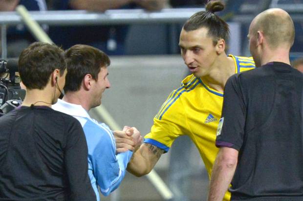 REUTERS - Precisamente Messi y Zlatan eran el atractivo principal del duelo que los volv&#237;a a juntar, despu&#233;s del paso sin pena ni gloria del sueco por el Barcelona.
