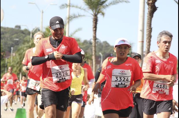 Esteban Jaramillo y Sebasti&#225;n Salazar - M&#225;s de 10 mil competidores se dieron cita en esta hist&#243;rica cita deportiva que se corr&#237;a en las modalidades de 5, 10, 21 y 42 kil&#243;metros.