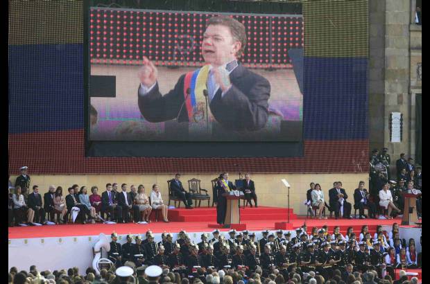 Reuters - El Presidente Santos prometi&#243; unidad y progreso durante su gobierno.