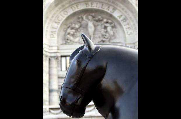 Reuters - "Fernando Botero: una celebración" incluye 177 piezas entre pinturas, dibujos y esculturas del artista.