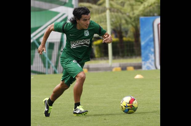 Donaldo Zuluaga - Farid D&#237;az tambi&#233;n prob&#243; a los porteros verdes.