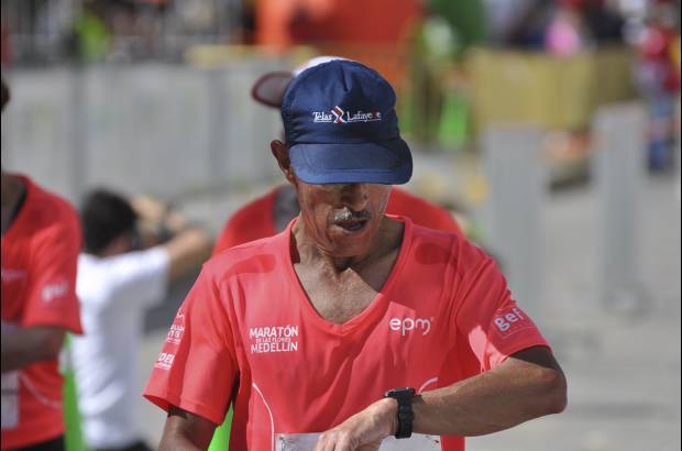Esteban Jaramillo y Sebasti&#225;n Salazar - M&#225;s de 10 mil competidores se dieron cita en esta hist&#243;rica cita deportiva que se corr&#237;a en las modalidades de 5, 10, 21 y 42 kil&#243;metros.