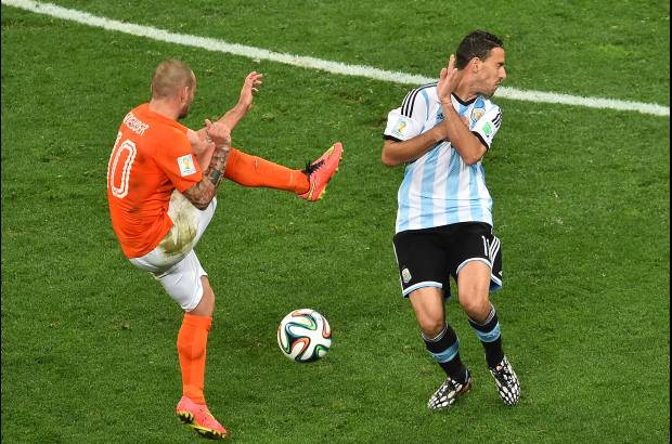 AFP - El s&#225;bado Holanda enfrentar&#225; a Brasil por el tercer lugar, un triste premio de consolaci&#243;n para ambas selecciones.