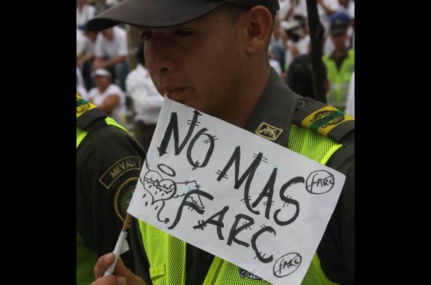 Hern&#225;n Vanegas - Una oraci&#243;n por las v&#237;ctimas de la violencia y otra por los que a&#250;n est&#225;n privados de la libertad elevaron todos los participantes en la marcha.
