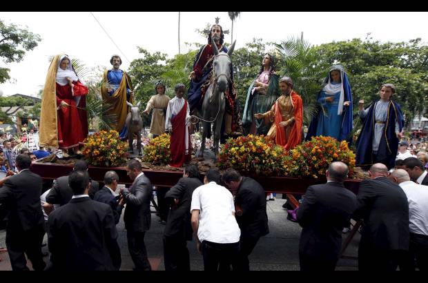 Manuel Saldarriaga - La entrada de Jes&#250;s a Jerusal&#233;n sobre un burro simboliza el inicio de la Semana Santa.