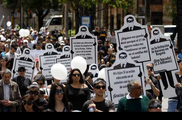 Colprensa - Los mismos promotores, encabezados por Bol&#237;var, pidieron a los participantes denunciar y no permitir consignas pol&#237;ticas electorales en la jornada.