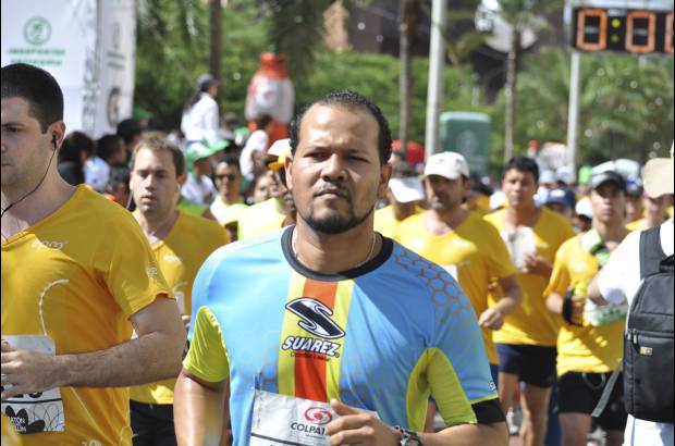 Esteban Jaramillo y Sebastián Salazar - Más de 10 mil competidores se dieron cita en esta histórica cita deportiva que se corría en las modalidades de 5, 10, 21 y 42 kilómetros