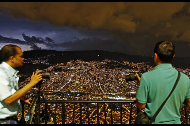 FOTO HENRY AGUDELO - Para llegar al cerro se puede tomar la antigua v&#237;a al mar desvi&#225;ndose por la carretera a San Pedro de Los Milagros.