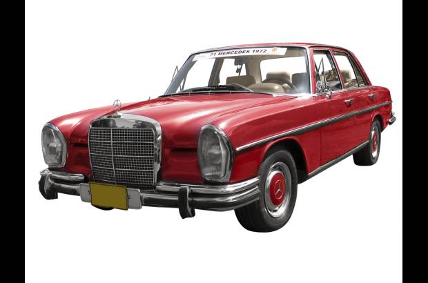 Cortes&#237;a Museo del Transporte - En la d&#233;cada de los 70, Mercedes Benz introduce el nombre de Clase S e incorpor&#243; mejoras en sus sistemas de seguridad. El Mercedes Benz 1972 modelo 280S es un ejemplar de esta l&#237;nea.