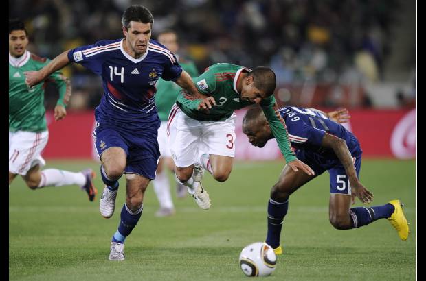 AP - Francia tiene un punto y dos goles en contra y Sudáfrica una unidad y tres goles recibidos.