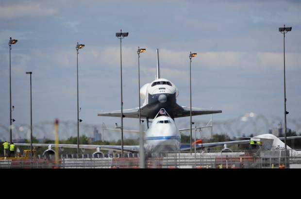 Foto Reuters - Cuando finalmente aterriz&#243; el B747, el controlador dijo a sus tripulantes: &quot;Bienvenidos a Nueva York y gracias por el espect&#225;culo&quot;.