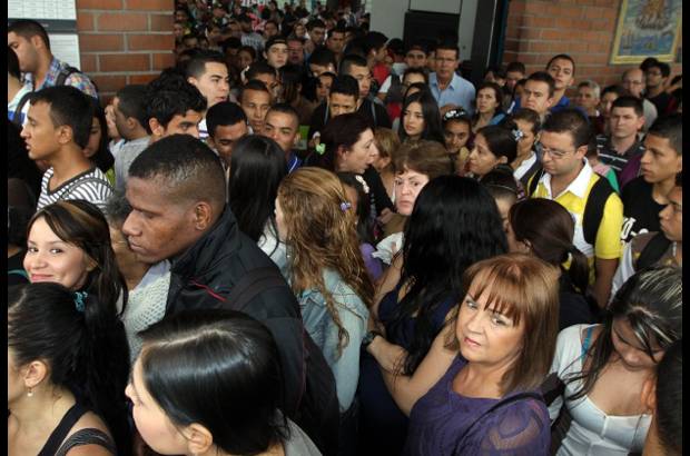 Fotos: Henry Agudelo - Se orden&#243; el cierre preventivo y temporal de las estaciones Aguacatala, Ayur&#225;, Envigado, Itag&#252;&#237;, Sabaneta y La Estrella, indicaron voceros del Metro.