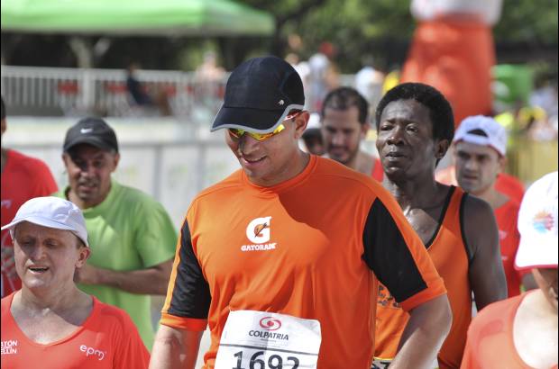 Esteban Jaramillo y Sebasti&#225;n Salazar - M&#225;s de 10 mil competidores se dieron cita en esta hist&#243;rica cita deportiva que se corr&#237;a en las modalidades de 5, 10, 21 y 42 kil&#243;metros.
