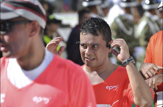 Esteban Jaramillo y Sebasti&#225;n Salazar - M&#225;s de 10 mil competidores se dieron cita en esta hist&#243;rica cita deportiva que se corr&#237;a en las modalidades de 5, 10, 21 y 42 kil&#243;metros.