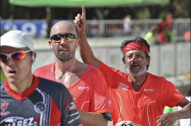 Esteban Jaramillo y Sebasti&#225;n Salazar - M&#225;s de 10 mil competidores se dieron cita en esta hist&#243;rica cita deportiva que se corr&#237;a en las modalidades de 5, 10, 21 y 42 kil&#243;metros.