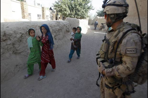 Reuters - En virtud del plan expuesto por Obama, en los próximos 15 meses abandonarán Afganistán 33.000 soldados.