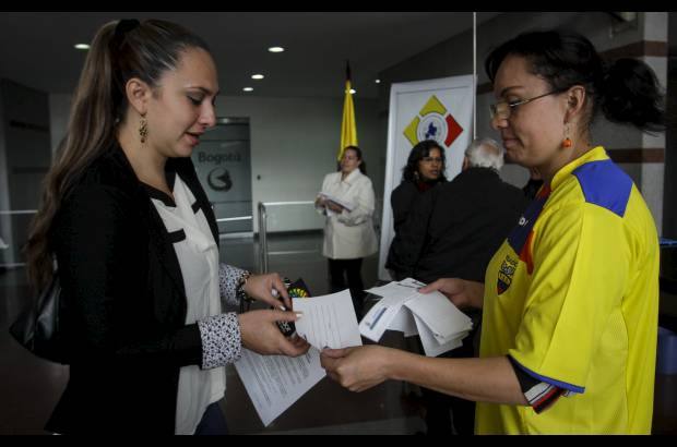 Colprensa - En Bogot&#225;, Cali e Ipiales estaban habilitados 2.358 ecuatorianos para votar.