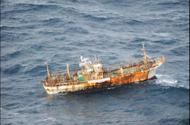 - Las autoridades canadienses encontraron un &quot;barco fantasma&quot; japon&#233;s a la deriva en el Pac&#237;fico, que fue arrastrado por el tsunami de marzo de 2011. El pesquero ha estado a la deriva por m&#225;s de un a&#241;o.