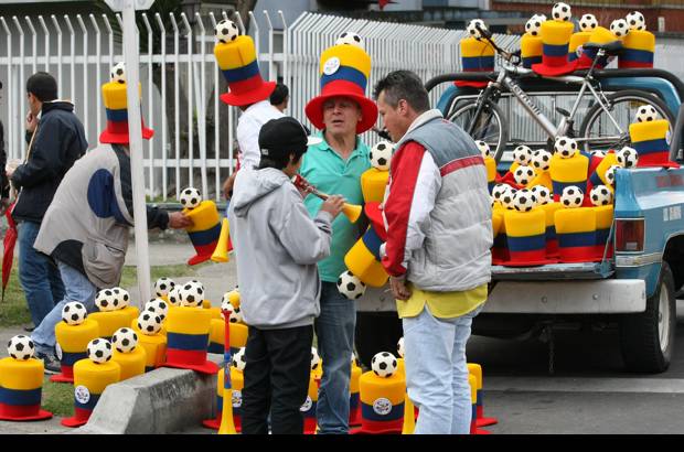 Hern&#225;n Vanegas - La fiesta Tricolor se apoder&#243; de la capital horas antes del compromiso.