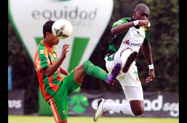 Colprensa - Envigado super&#243; en el estadio de Techo 0-2 a Equidad.
