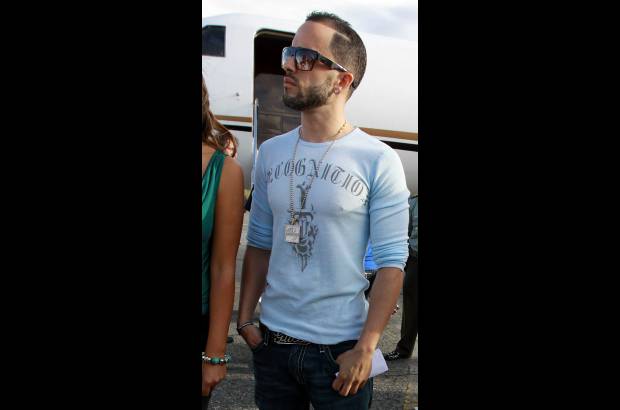 - Yandel, a su llegada a Rioengro, antes de dar el concierto en La Macarena.