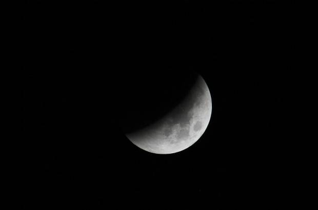 Reuters - El espectáculo de ver el cielo rojo es algo que no se borrará fácilmente de la mente de los espectadores.