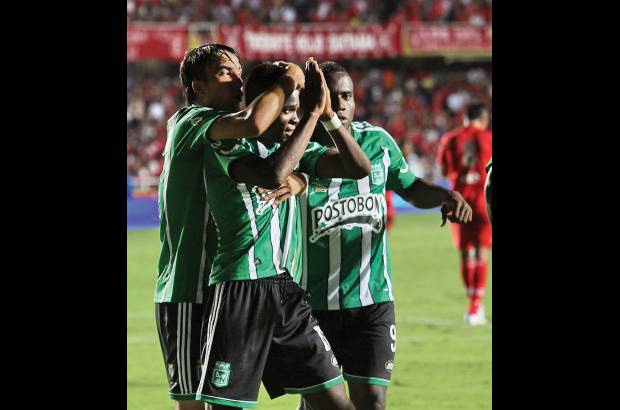 Colprensa - Nacional super&#243; por 2-4 a Am&#233;rica en el estadio Pascual Guerrero. Avil&#233;s Hurtado marc&#243; un gol y John Valencia el &#250;ltimo del compromiso.
