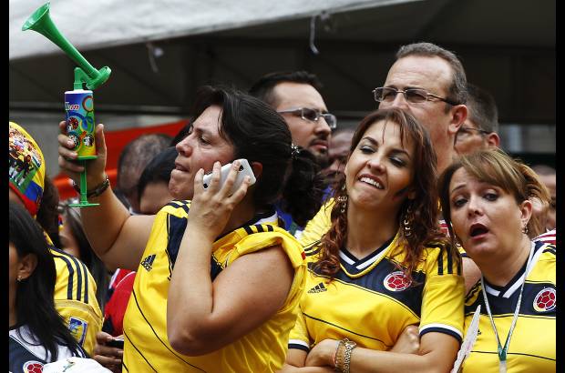 FOTOS JAIME P&#201;REZ - con banderas y trompetas,...