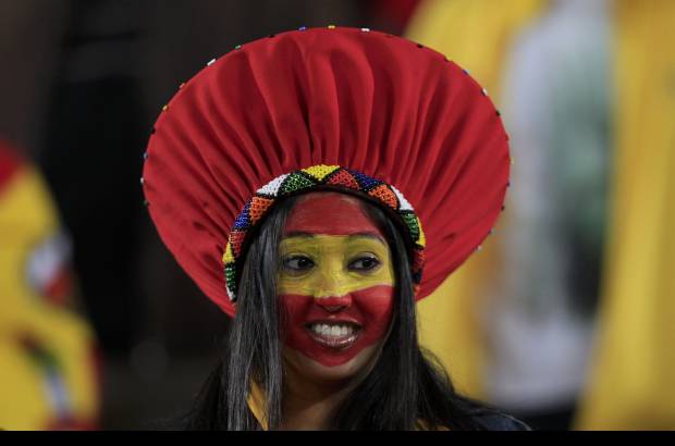 Reuters - Espa&#241;a cont&#243; con un numero apoyo en las tribunas del Ellis Park de Johannesburgo.