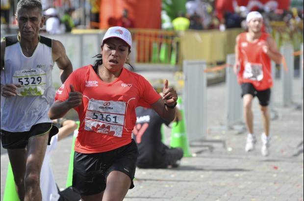 Esteban Jaramillo y Sebasti&#225;n Salazar - M&#225;s de 10 mil competidores se dieron cita en esta hist&#243;rica cita deportiva que se corr&#237;a en las modalidades de 5, 10, 21 y 42 kil&#243;metros.