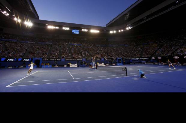 Reuters - Derrot&#243; en la final a la rusa Maria Sharapova por 6-3 y 6-0.