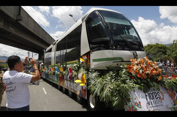 Jaime P&#233;rez - El Desfile de Silleteros cerr&#243; con broche de oro la Feria de las Flores 2014.