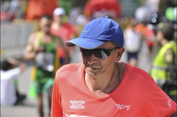 Esteban Jaramillo y Sebasti&#225;n Salazar - M&#225;s de 10 mil competidores se dieron cita en esta hist&#243;rica cita deportiva que se corr&#237;a en las modalidades de 5, 10, 21 y 42 kil&#243;metros.