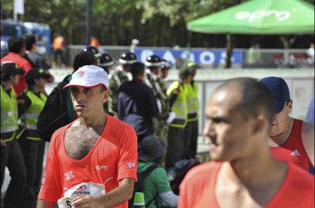 Esteban Jaramillo y Sebasti&#225;n Salazar - M&#225;s de 10 mil competidores se dieron cita en esta hist&#243;rica cita deportiva que se corr&#237;a en las modalidades de 5, 10, 21 y 42 kil&#243;metros.