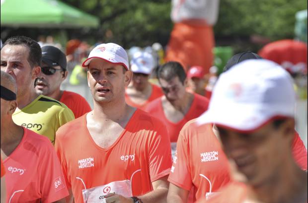 Esteban Jaramillo y Sebasti&#225;n Salazar - M&#225;s de 10 mil competidores se dieron cita en esta hist&#243;rica cita deportiva que se corr&#237;a en las modalidades de 5, 10, 21 y 42 kil&#243;metros.