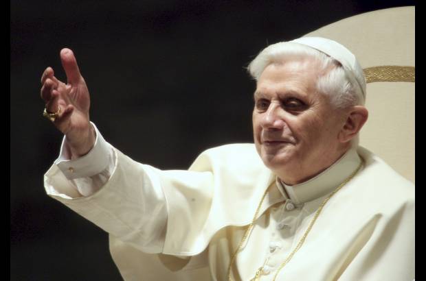 AP - Para su Pontificado eligi&#243; el nombre de Benedicto XVI y se convirti&#243; en el Papa 265 de la historia de la Iglesia y el sexto alem&#225;n desde V&#237;ctor II (1055-1057).