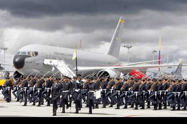 Luis Eduardo Noriega-Colprensa - La Fuerza A&#233;rea Colombiana adquiri&#243; en Israel por 57 millones de d&#243;lares un avi&#243;n cisterna que permitir&#225; reabastecer en el aire a los aviones de combate.