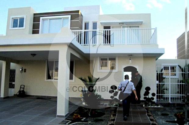Cortes&#237;a - Fachada de la vivienda que habitaba &quot;Pichi&quot; con su familia. Cortes&#237;a.